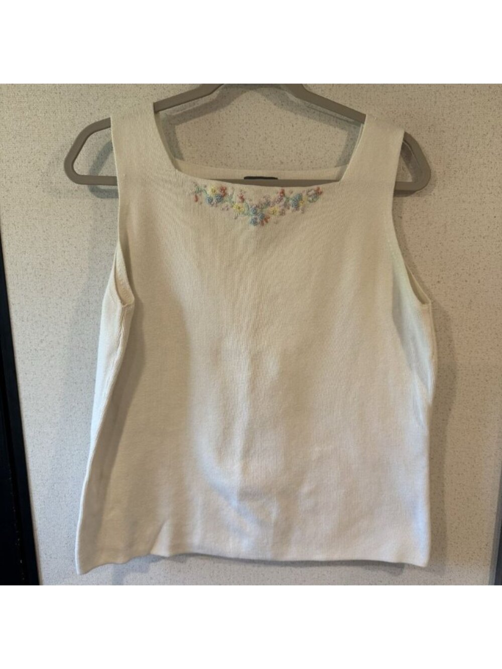 VTG Designer Originals Sweater Tank Embroidered Flowers White Square Neck XL